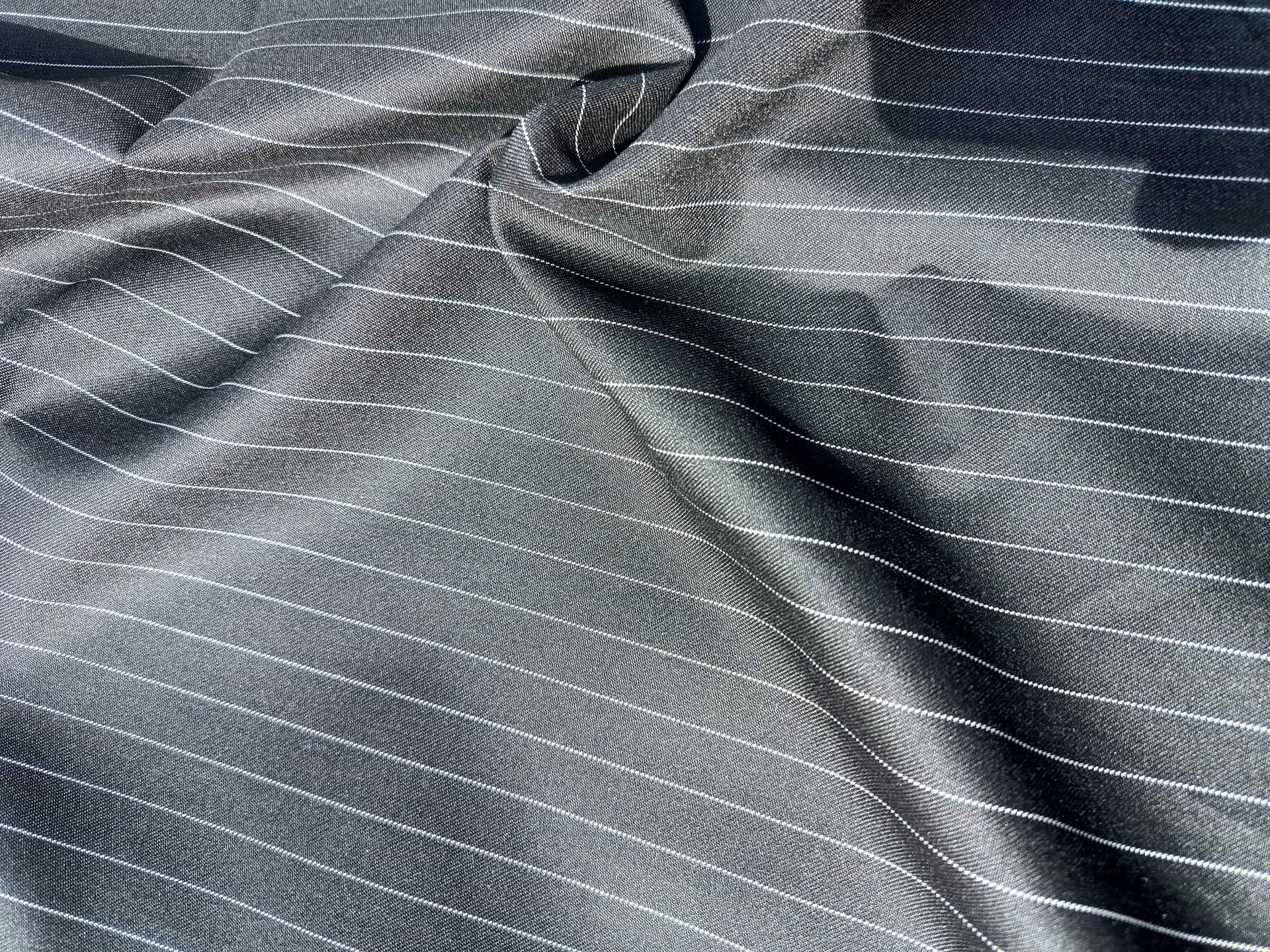 Custom Suit Fabric Guide: Wool, Cashmere, Linen, Mohair & More