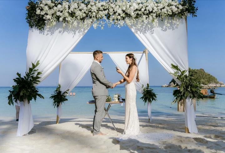 Beach Wedding Suit Ideas for Men: The Ultimate Guide to Linen, Cotton &amp; Lightweight Wedding Suits