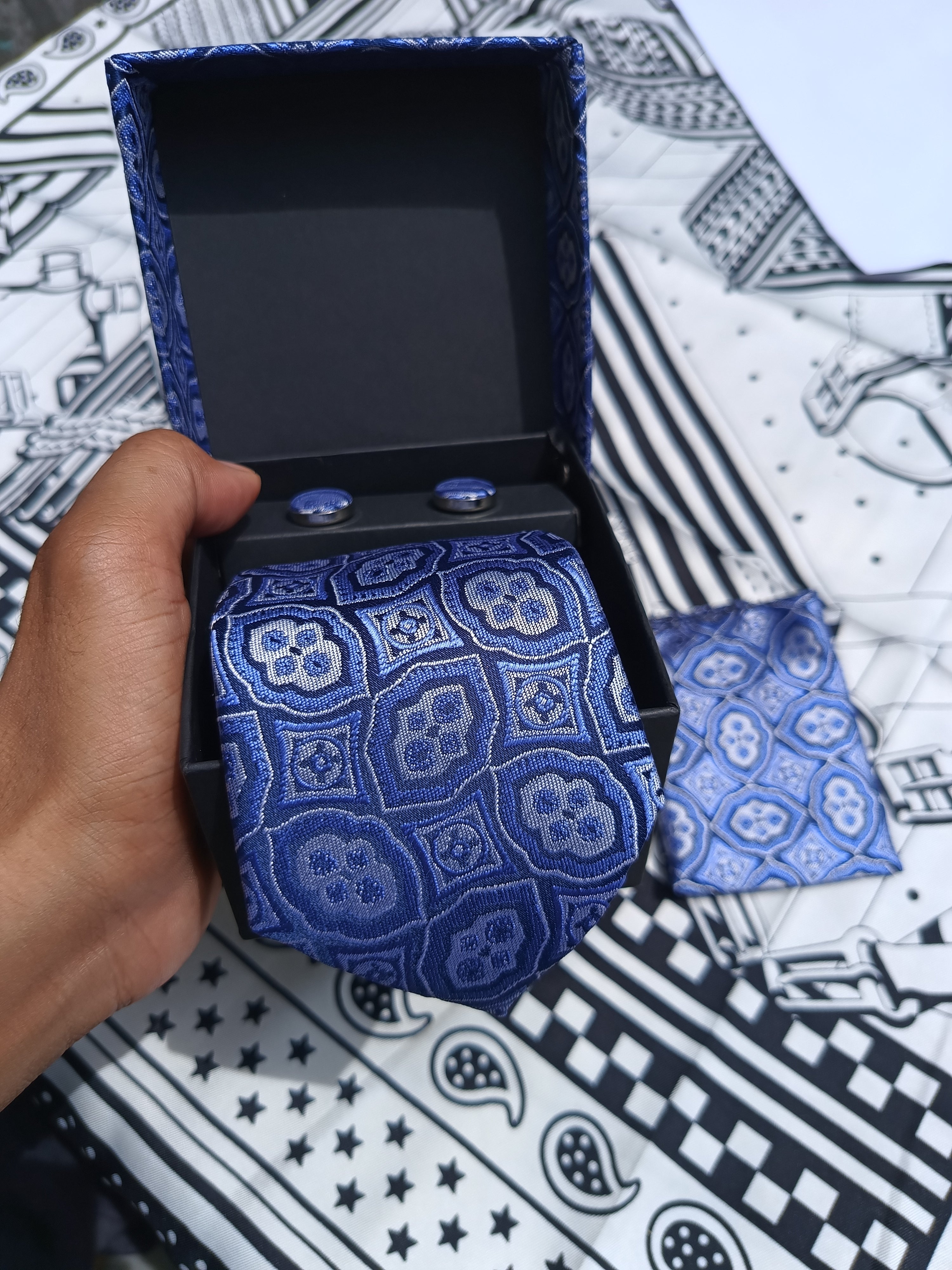 Royal Blue Geometric Tie